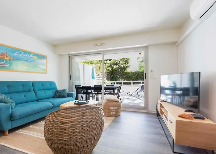 Salvy 2 Bedrooms Near The 300 Meters Апартаменти